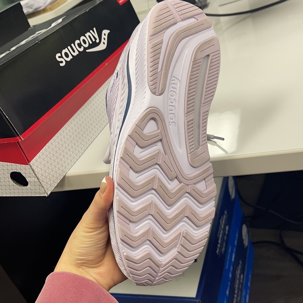 Saucony Guide 14 Size 9.5